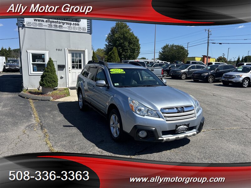 2013 Subaru Outback 2.5i Limited - Photo 1 - Seekonk, MA 02771