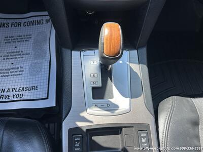 2013 Subaru Outback 2.5i Limited   - Photo 22 - Seekonk, MA 02771