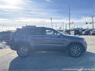 2020 Jeep Grand Cherokee Limited   - Photo 4 - Seekonk, MA 02771