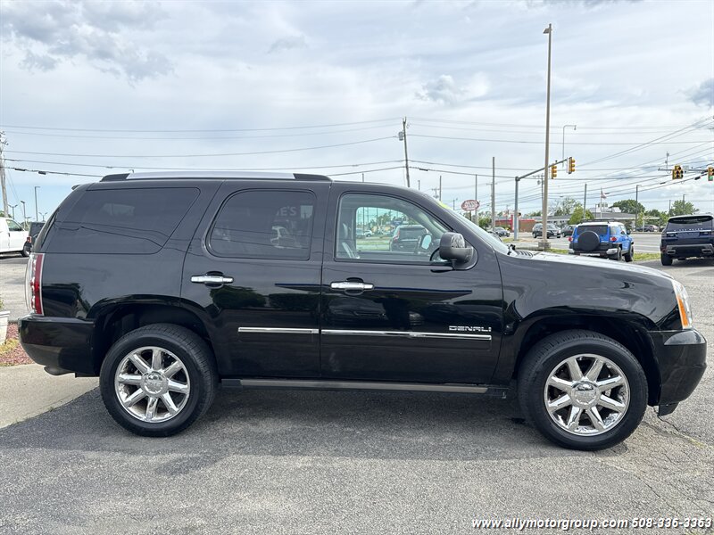 2012 GMC Yukon Denali - Photo 4 - Seekonk, MA 02771