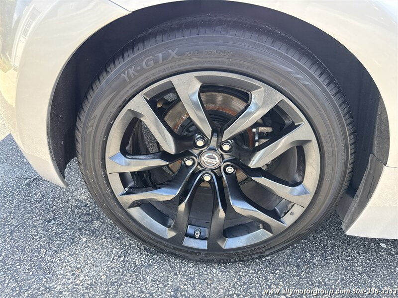 2016 Nissan 370Z - Photo 10 - Seekonk, MA 02771