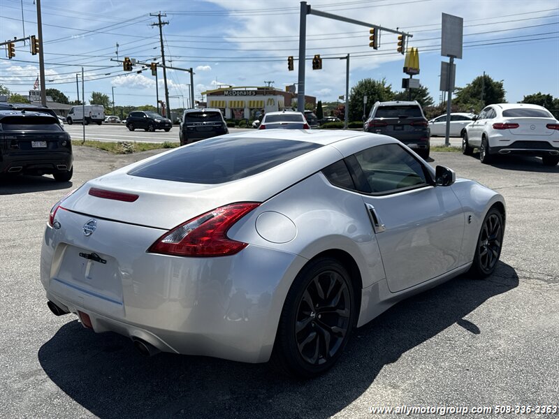 2016 Nissan 370Z - Photo 5 - Seekonk, MA 02771