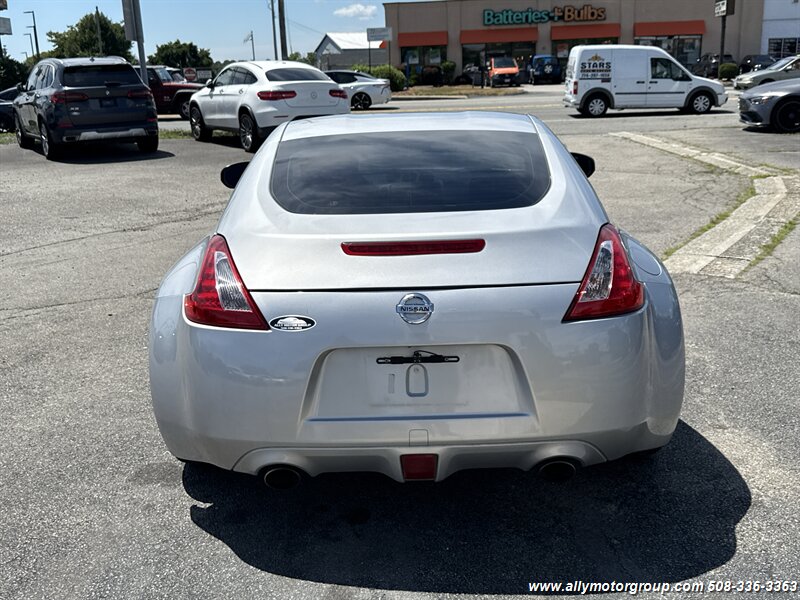 2016 Nissan 370Z - Photo 6 - Seekonk, MA 02771