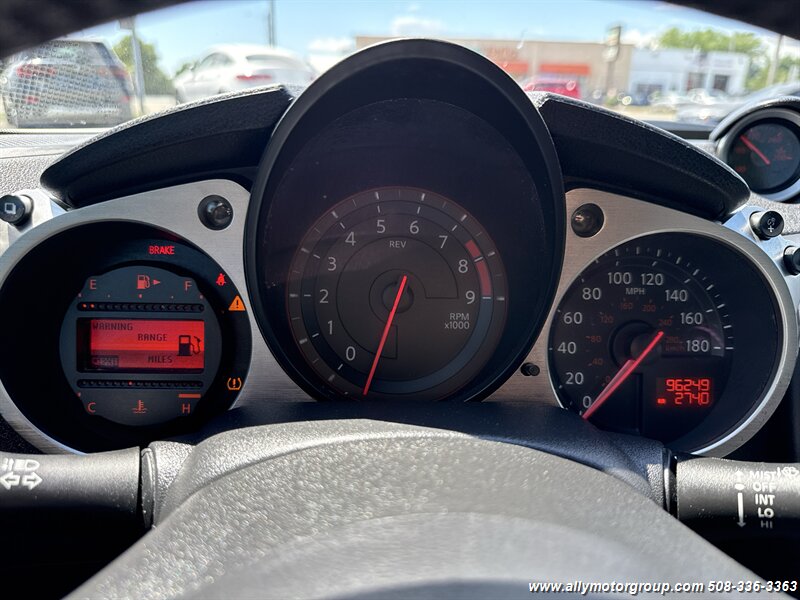 2016 Nissan 370Z - Photo 17 - Seekonk, MA 02771