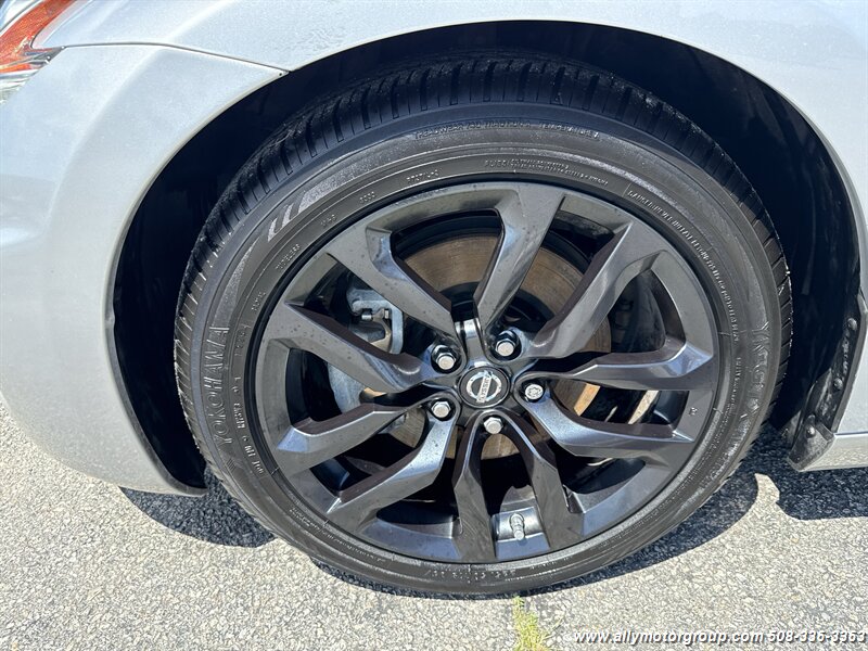 2016 Nissan 370Z - Photo 8 - Seekonk, MA 02771