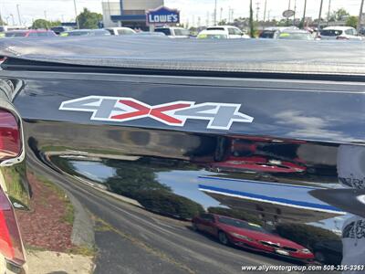 2019 Chevrolet Silverado 1500 RST   - Photo 11 - Seekonk, MA 02771