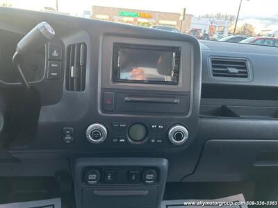 2006 Honda Ridgeline RTL w/Moonroof w/XM   - Photo 19 - Seekonk, MA 02771