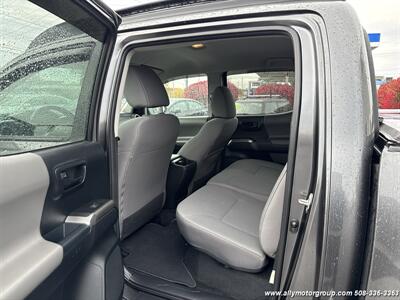 2017 Toyota Tacoma SR V6 - Photo 16 - Seekonk, MA 02771