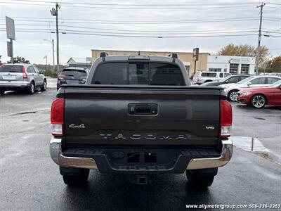2017 Toyota Tacoma SR V6 - Photo 7 - Seekonk, MA 02771