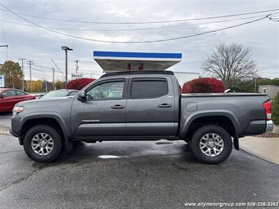 2017 Toyota Tacoma SR V6 - Photo 5 - Seekonk, MA 02771