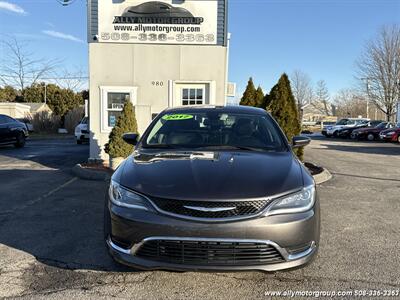 2017 Chrysler 200 Limited Platinum   - Photo 2 - Seekonk, MA 02771