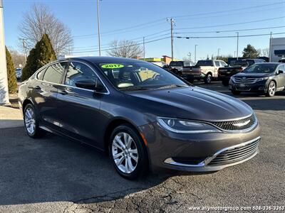 2017 Chrysler 200 Limited Platinum   - Photo 3 - Seekonk, MA 02771
