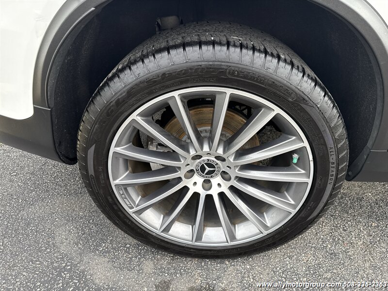2020 Mercedes-Benz GLC GLC 300 COUPE 4MATIC - Photo 11 - Seekonk, MA 02771