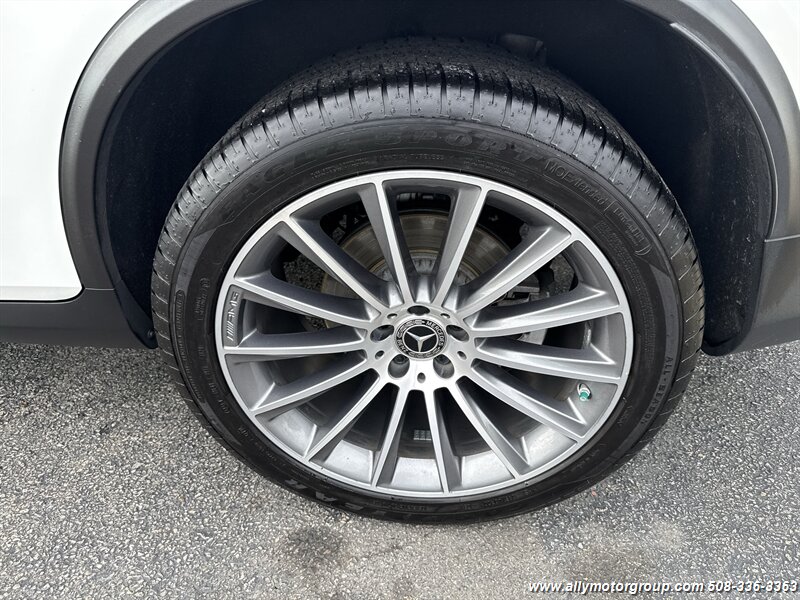 2020 Mercedes-Benz GLC GLC 300 COUPE 4MATIC - Photo 10 - Seekonk, MA 02771