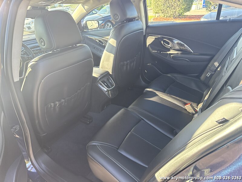 2016 Buick Lacrosse Leather - Photo 14 - Seekonk, MA 02771