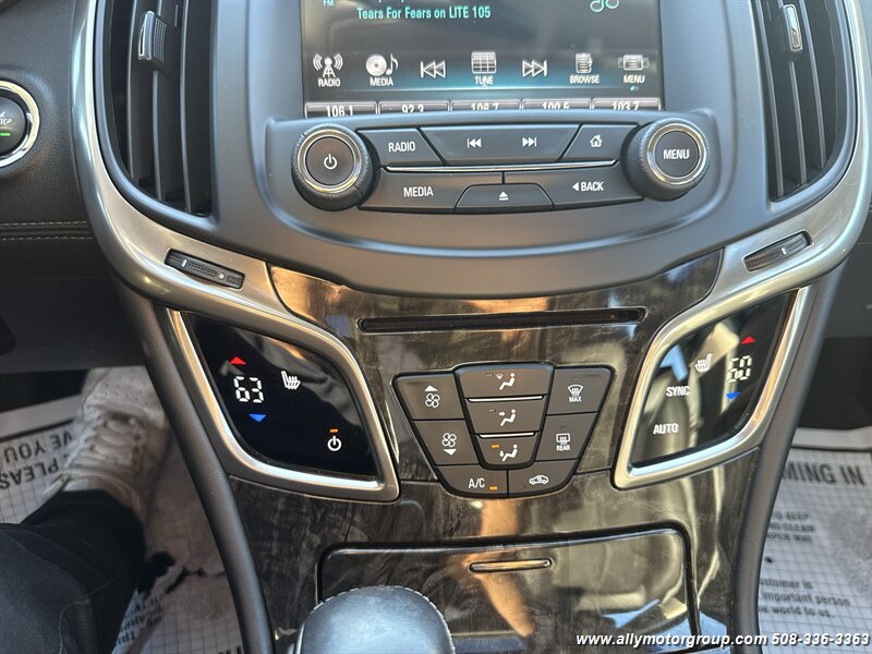 2016 Buick Lacrosse Leather - Photo 23 - Seekonk, MA 02771