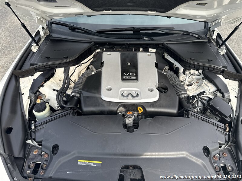 2015 INFINITI Q50 - Photo 12 - Seekonk, MA 02771
