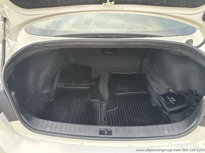 2015 INFINITI Q50 - Photo 11 - Seekonk, MA 02771