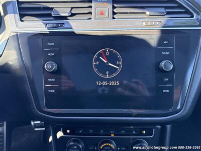 2021 Volkswagen Tiguan SE R-Line Black 4Motion   - Photo 16 - Seekonk, MA 02771