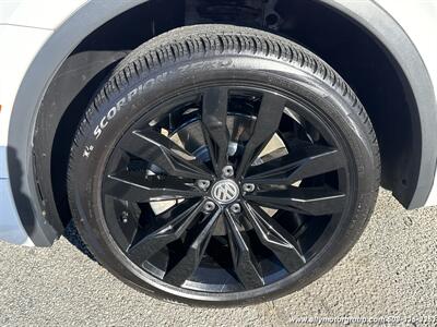 2021 Volkswagen Tiguan SE R-Line Black 4Motion   - Photo 9 - Seekonk, MA 02771