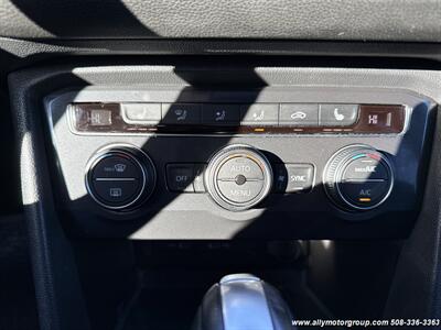 2021 Volkswagen Tiguan SE R-Line Black 4Motion   - Photo 17 - Seekonk, MA 02771