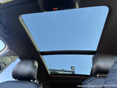 2021 Volkswagen Tiguan SE R-Line Black 4Motion   - Photo 19 - Seekonk, MA 02771