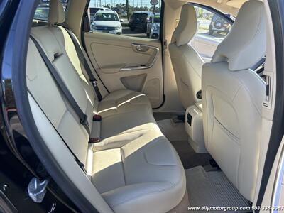 2015 Volvo XC60 T6   - Photo 14 - Seekonk, MA 02771