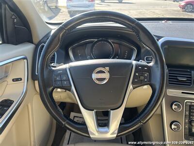2015 Volvo XC60 T6   - Photo 16 - Seekonk, MA 02771