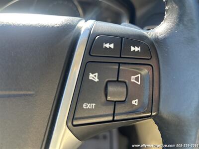 2015 Volvo XC60 T6   - Photo 17 - Seekonk, MA 02771