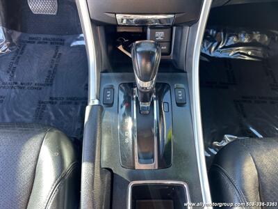 2013 Honda Accord EX-L V6 w/Navi   - Photo 18 - Seekonk, MA 02771