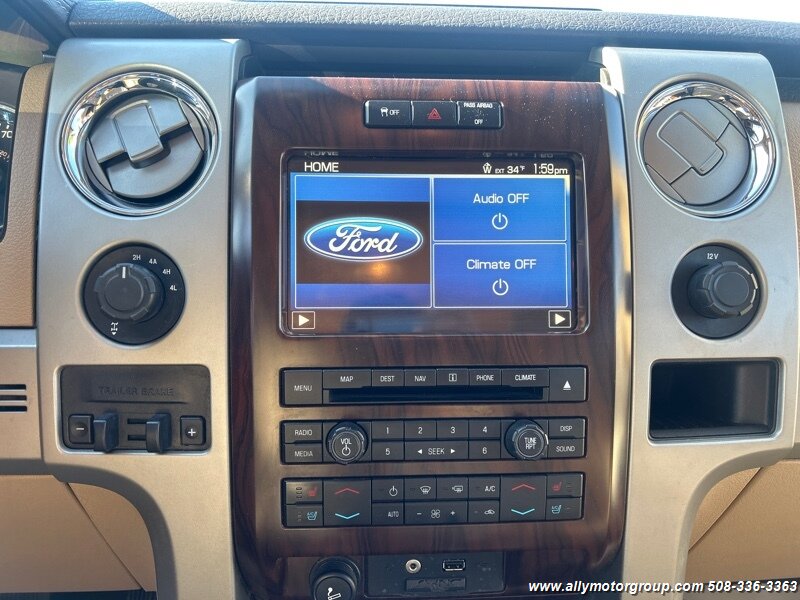 2012 Ford F-150 Lariat photo 17