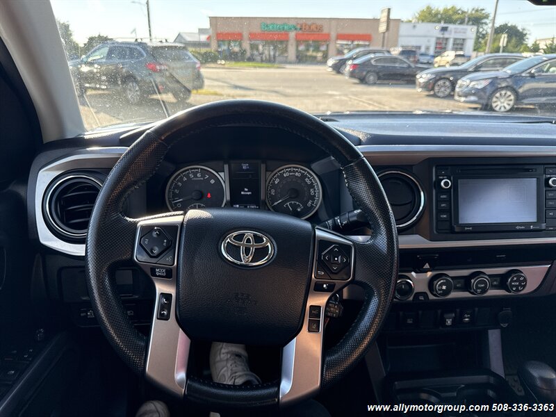 2019 Toyota Tacoma SR5 V6 - Photo 23 - Seekonk, MA 02771