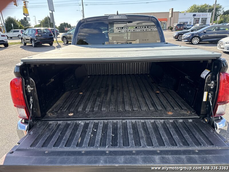 2019 Toyota Tacoma SR5 V6 - Photo 16 - Seekonk, MA 02771