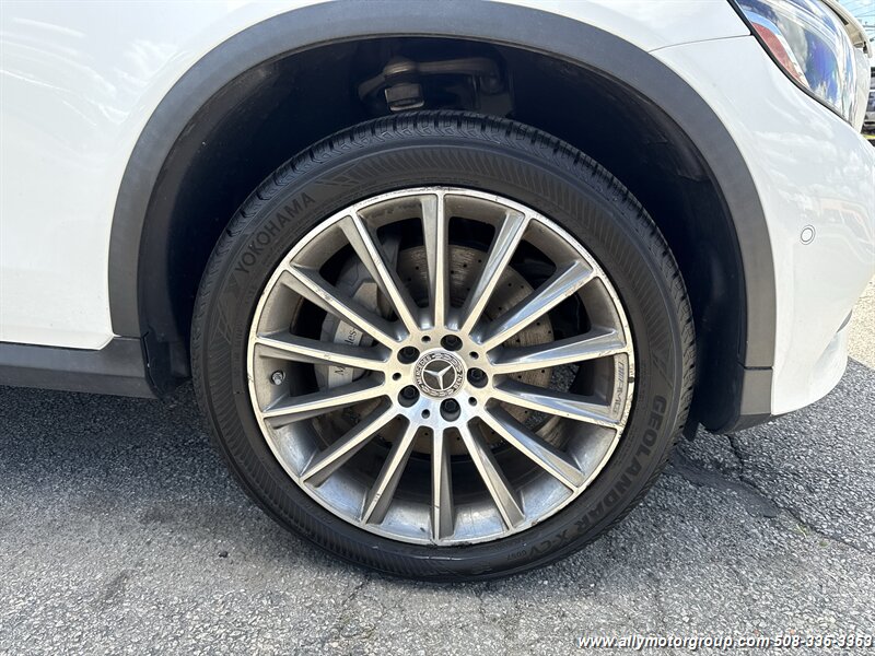 2019 Mercedes-Benz GLC GLC 300 4MATIC - Photo 11 - Seekonk, MA 02771