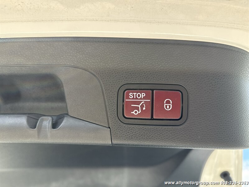 2019 Mercedes-Benz GLC GLC 300 4MATIC - Photo 13 - Seekonk, MA 02771