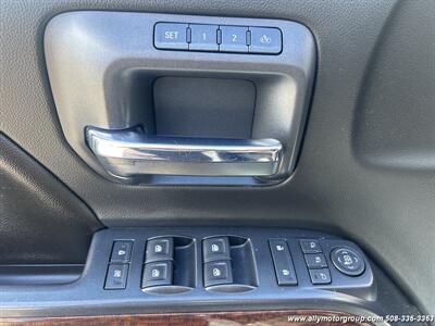 2017 GMC Sierra 1500 SLT   - Photo 18 - Seekonk, MA 02771