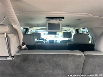 2015 Chevrolet Suburban LT   - Photo 18 - Seekonk, MA 02771