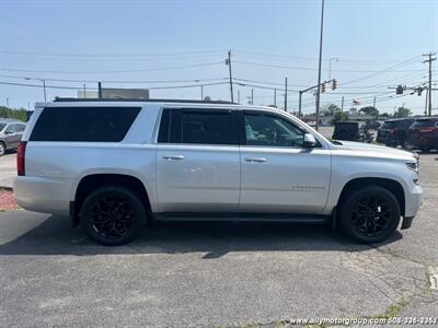 2015 Chevrolet Suburban LT   - Photo 7 - Seekonk, MA 02771