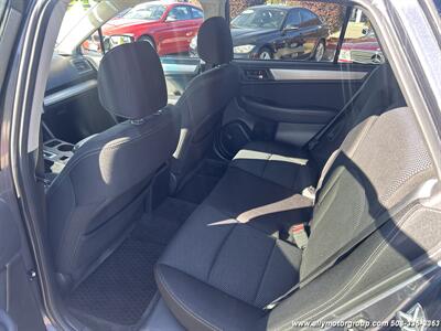 2015 Subaru Outback 2.5i Premium   - Photo 12 - Seekonk, MA 02771