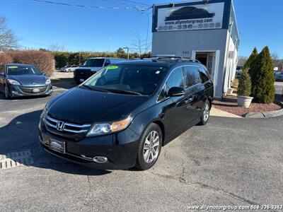 2015 Honda Odyssey Touring Elite   - Photo 2 - Seekonk, MA 02771