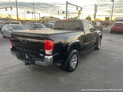 2016 Toyota Tacoma SR5 V6   - Photo 6 - Seekonk, MA 02771