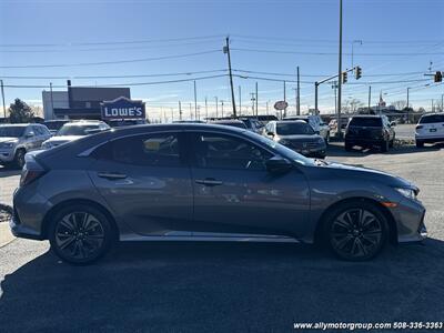 2017 Honda Civic EX-L w/Navi w/Honda Sensing   - Photo 4 - Seekonk, MA 02771