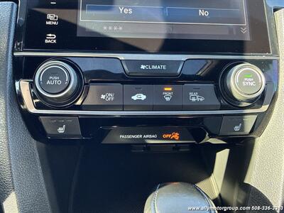 2017 Honda Civic EX-L w/Navi w/Honda Sensing   - Photo 16 - Seekonk, MA 02771