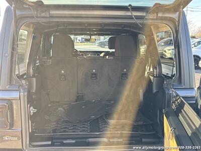 2021 Jeep Wrangler Unlimited Rubicon   - Photo 10 - Seekonk, MA 02771