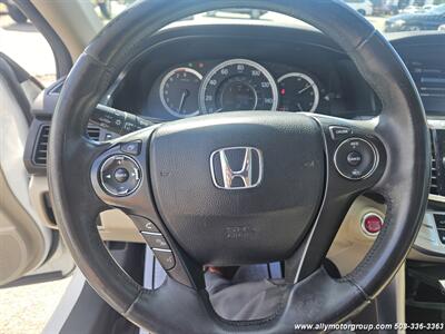 2013 Honda Accord EX-L V6 w/Navi   - Photo 12 - Seekonk, MA 02771