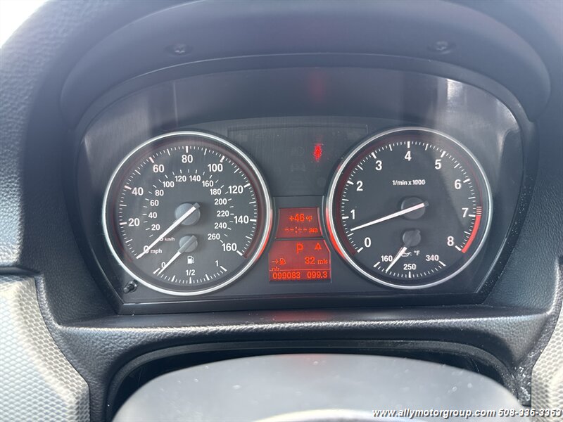2012 BMW 3 Series 335i xDrive - Photo 19 - Seekonk, MA 02771