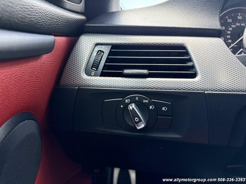 2012 BMW 3 Series 335i xDrive - Photo 17 - Seekonk, MA 02771