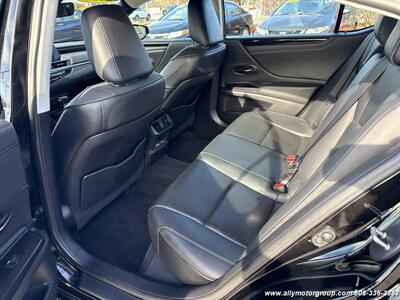 2021 Lexus ES 350   - Photo 16 - Seekonk, MA 02771