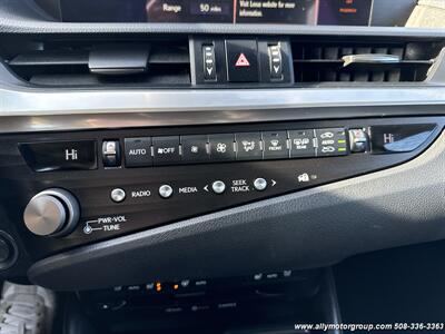 2021 Lexus ES 350   - Photo 22 - Seekonk, MA 02771