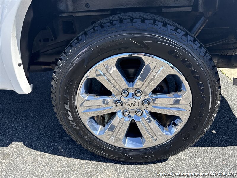 2019 Ford F-150 Limited - Photo 10 - Seekonk, MA 02771